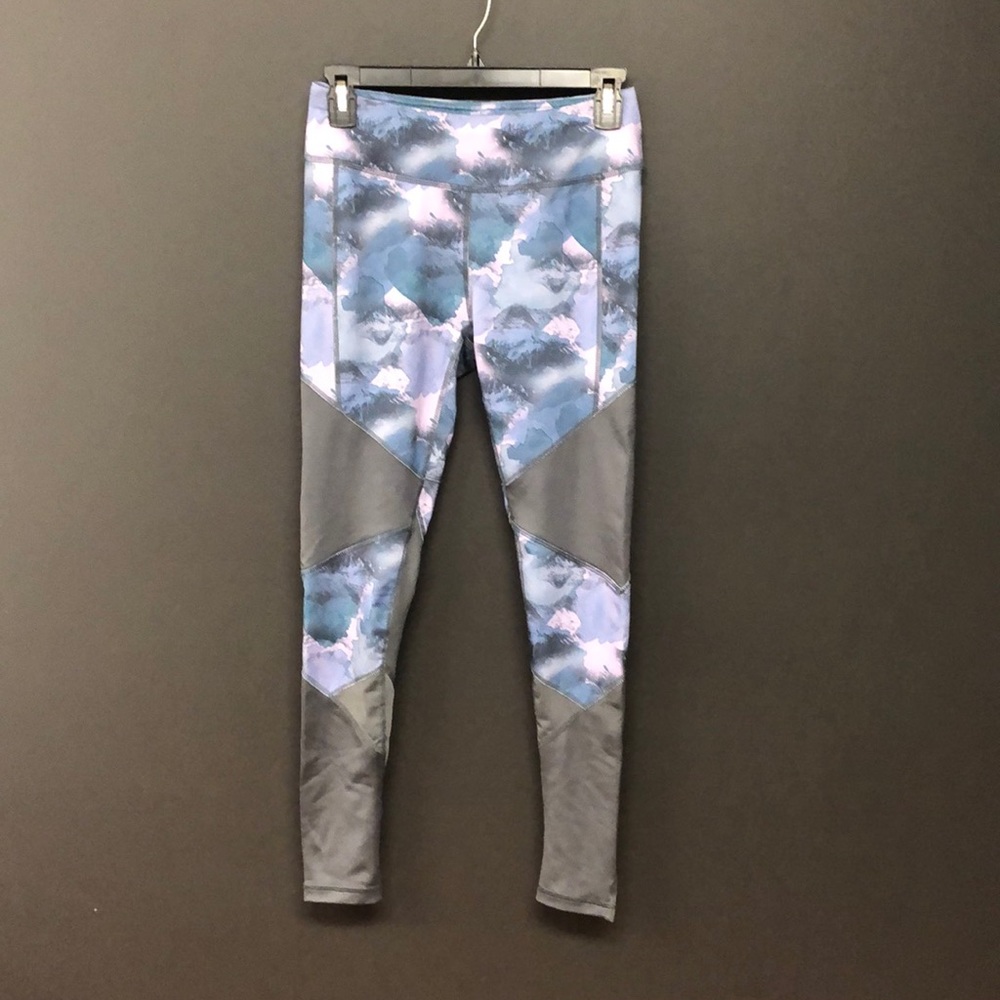 🌷3 for $10 NWOT MTA leggings Workout Pants